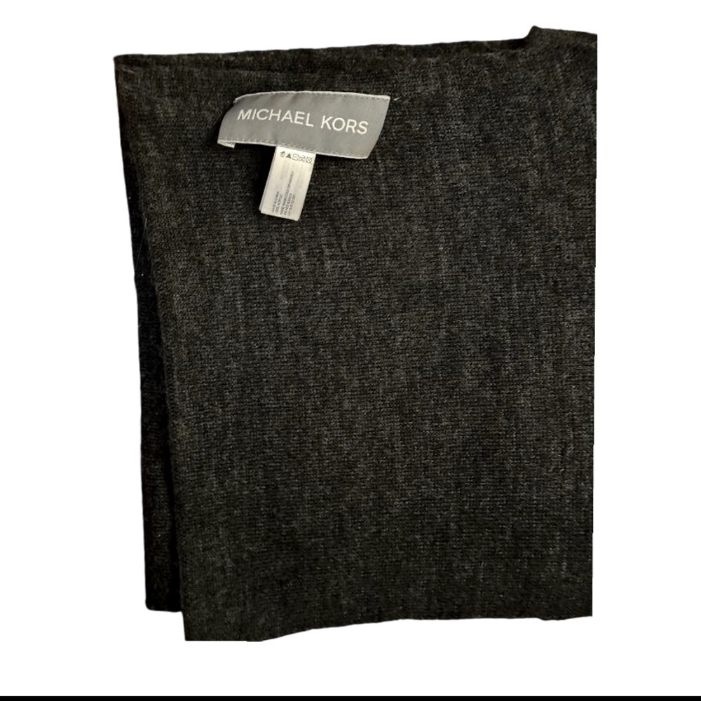 Unisex Gray Michael Kors NWOT Scarf
